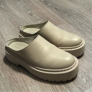 Anthropologie PILCRO Platform Chunky Clogs Cream Leather Size 36 6 6.5